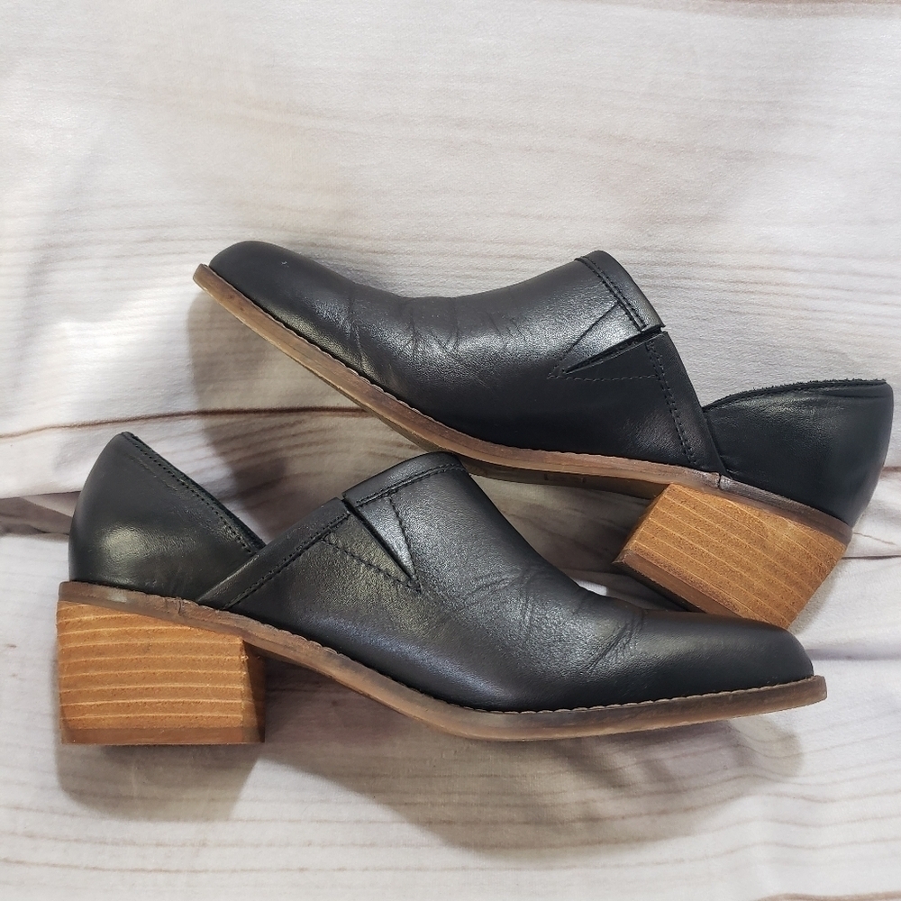 🌞SOLD🌞 Crown Vintage Black Leather Booties Open Side Womens 6.5 Morrison - Picture 11 of 11